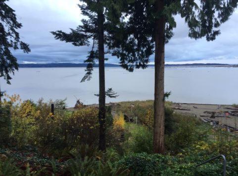 Warm Beach Hideaway With Private Beach! Stanwood Bagian luar foto